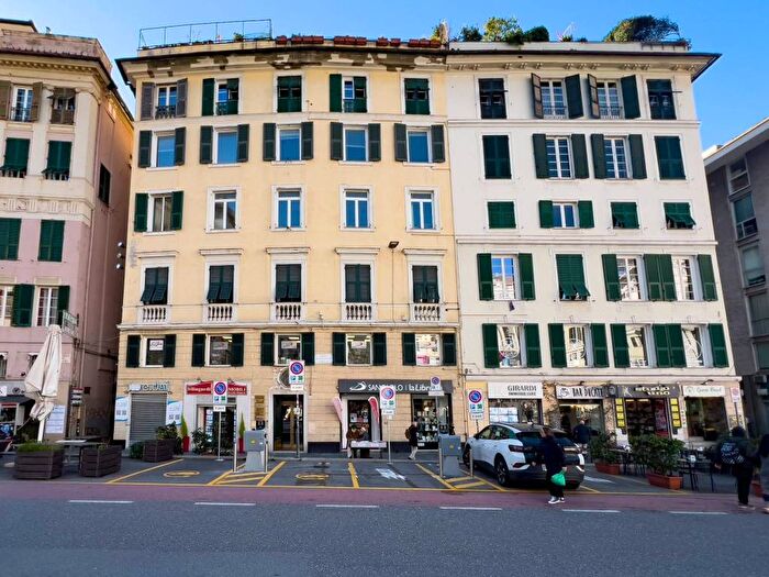 Appartamento bilocale in affitto in Piazza Giacomo Matteotti, Centro Città, Genova