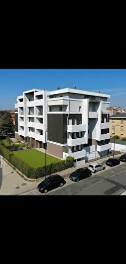 Appartamento quadrilocale in vendita in Via Paullo, Parma