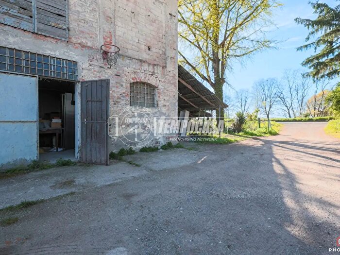 Appartamento con 6 locali in vendita in Via Samoggia, Valsamoggia