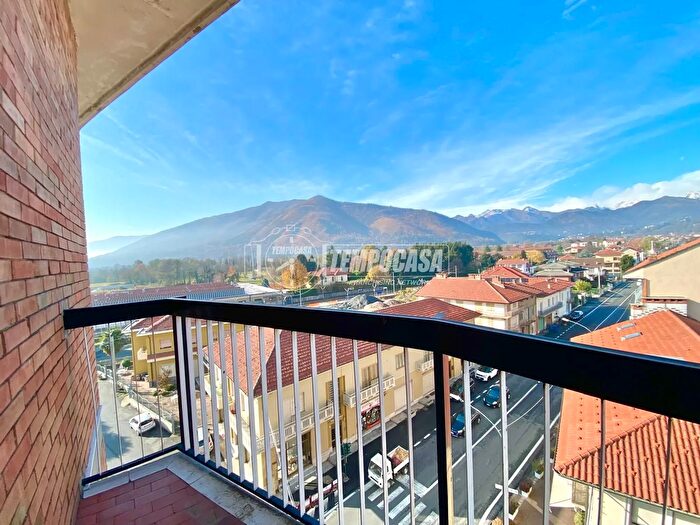 Appartamento quadrilocale in vendita in Stradale Mathi, Balangero