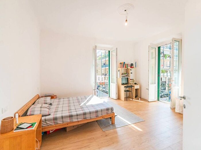 Appartamento trilocale in affitto in Via Pietro Crespi, Rovereto, Milano