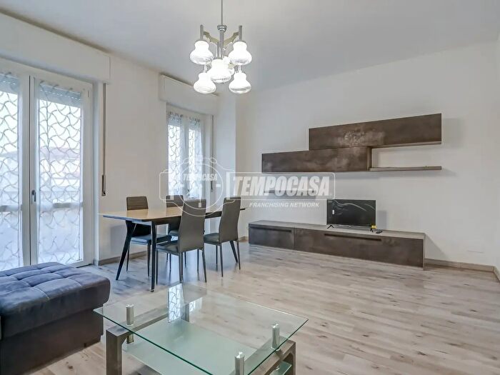 Appartamento trilocale in vendita in Piazza San Maurizio, Cuggiono