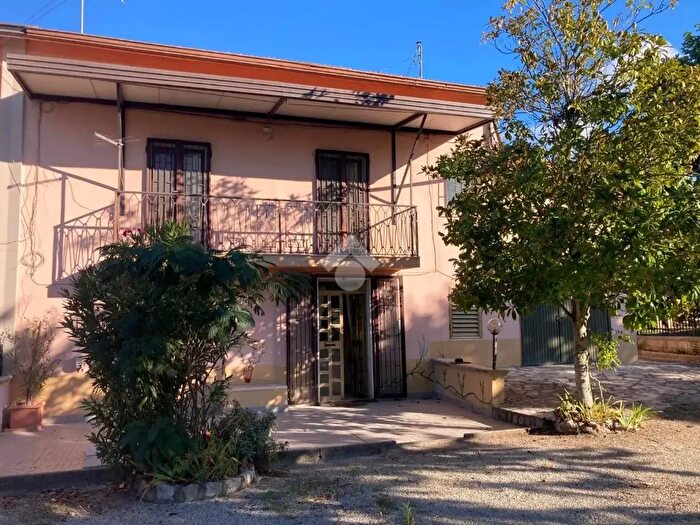 Casa trilocale in vendita in Contrada San Domenico, Benevento