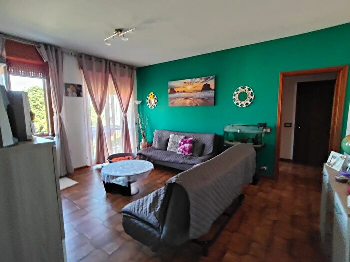 Appartamento quadrilocale in vendita in Via Luigi Einaudi, Castel San Giovanni