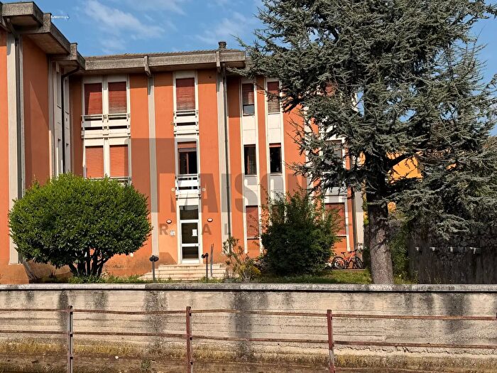 Appartamento quadrilocale in vendita in Via Buffalora, Brescia