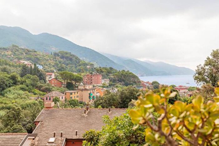 Appartamento quadrilocale in vendita in Via Mesco, Monterosso Al Mare