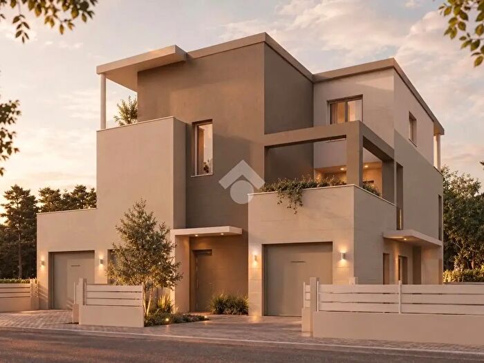 Casa con 5 locali in vendita in Via Val d'Enza, Sant'Ilario D'Enza