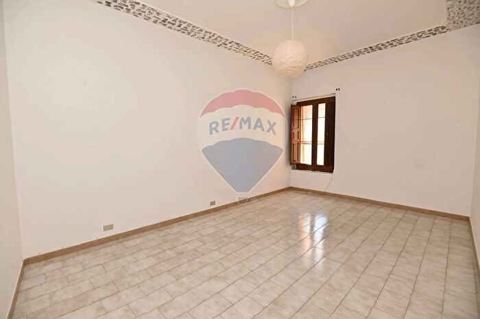 Casa con 5 locali in vendita in Largo Pianiolo, Caltagirone