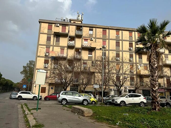 Appartamento trilocale in vendita in Via Tindari, Palermo