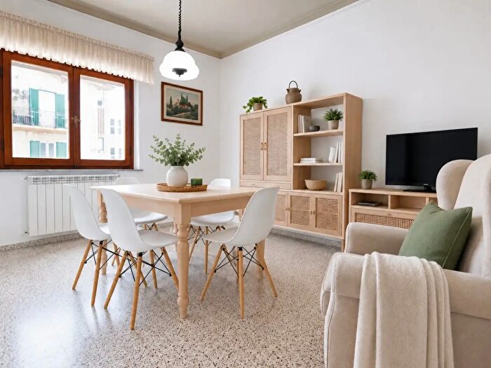 Appartamento quadrilocale in vendita in Via della Costituzione, Certaldo