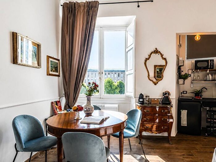 Appartamento bilocale in vendita in Via Alessandro Manzoni, D'Azeglio, Firenze