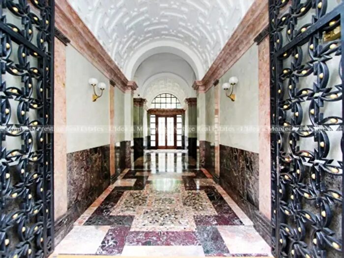 Appartamento trilocale in vendita in Piazza Eleonora Duse, Milano