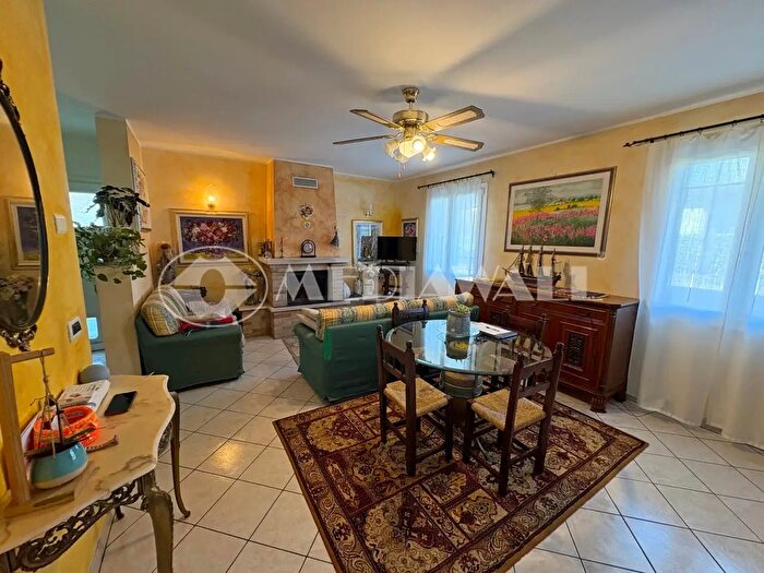 Casa con 5 locali in vendita in Via del Casato, Aviano