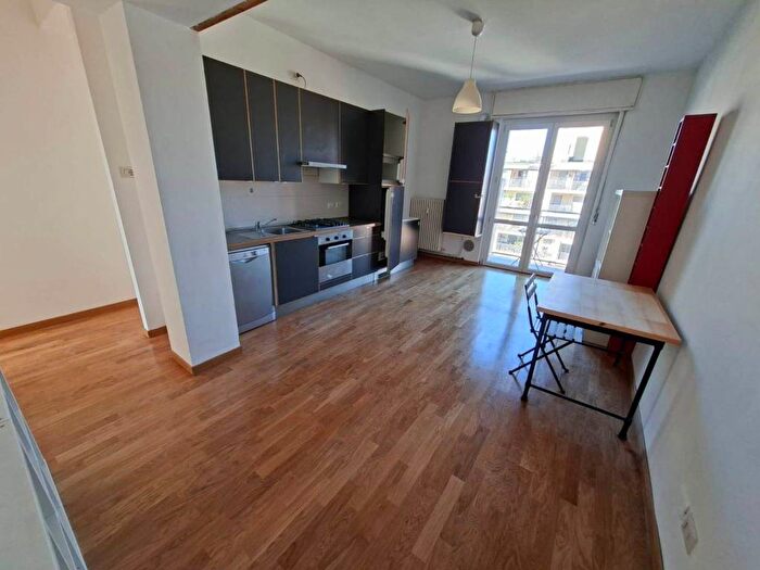 Appartamento trilocale in affitto in VIA MANZOTTI, Dergano, Milano