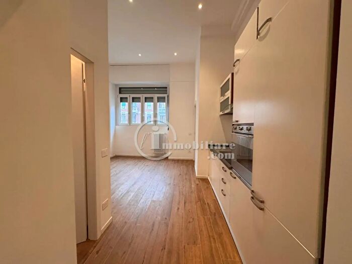 Appartamento trilocale in vendita in Piazza Diocleziano, Milano