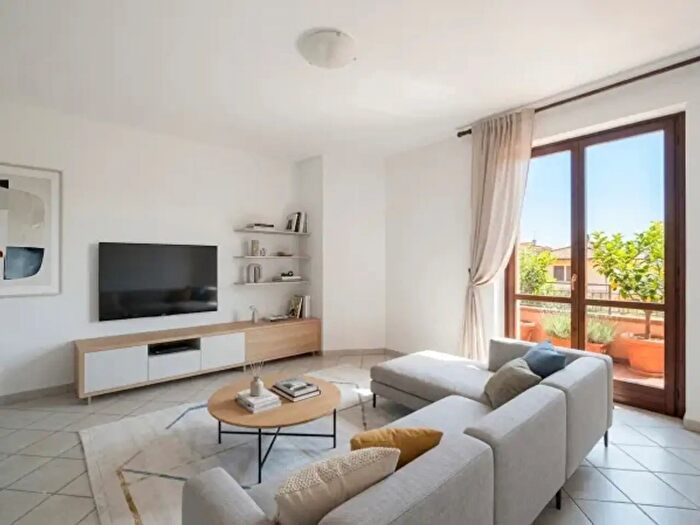 Appartamento con 5 locali in vendita in Località San Cassiano, Alba