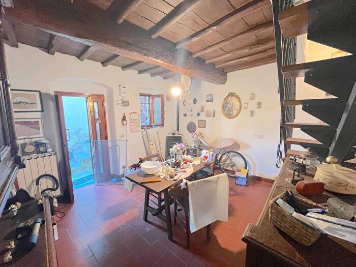 Casa trilocale in vendita in Via Piana, Santa Brigida, Pontassieve
