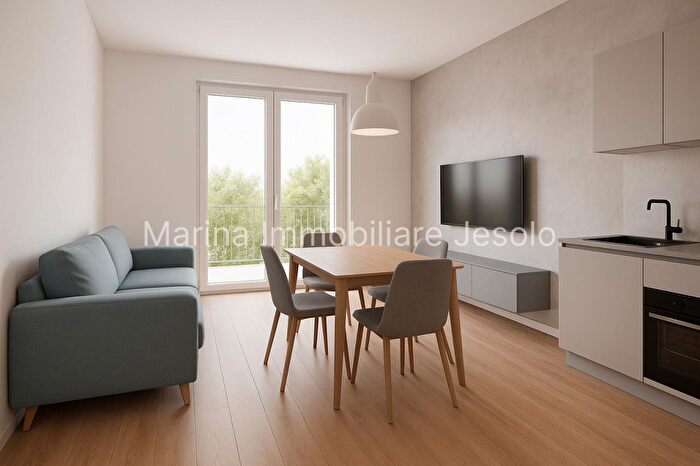 Appartamento trilocale in vendita in Via Aquileia, Jesolo