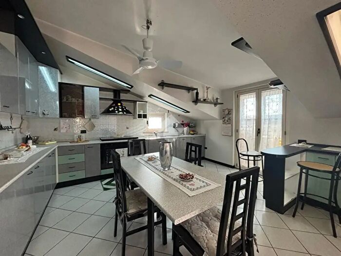 Appartamento trilocale in vendita in Via Giovanni Verga, Castellalto