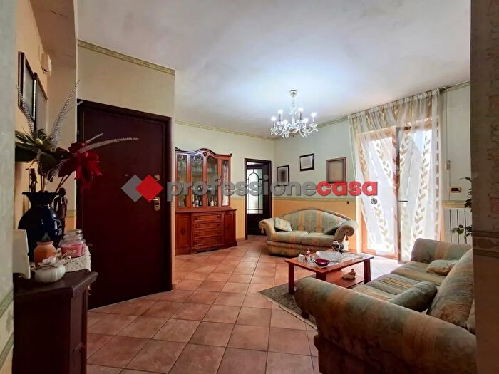 Appartamento quadrilocale in vendita in Via Stazzone, Aci Sant'Antonio