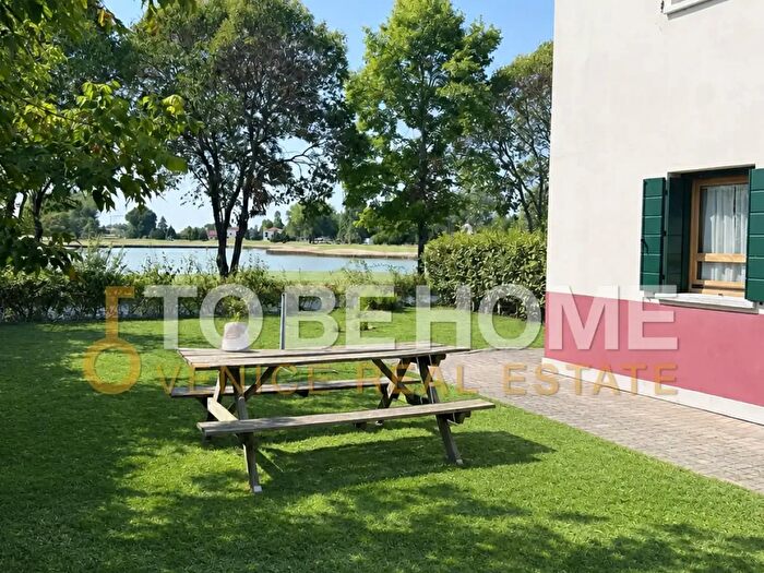 Appartamento trilocale in vendita in Martellago