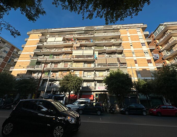 Appartamento quadrilocale in vendita in Corso Amedeo di Savoia, Napoli