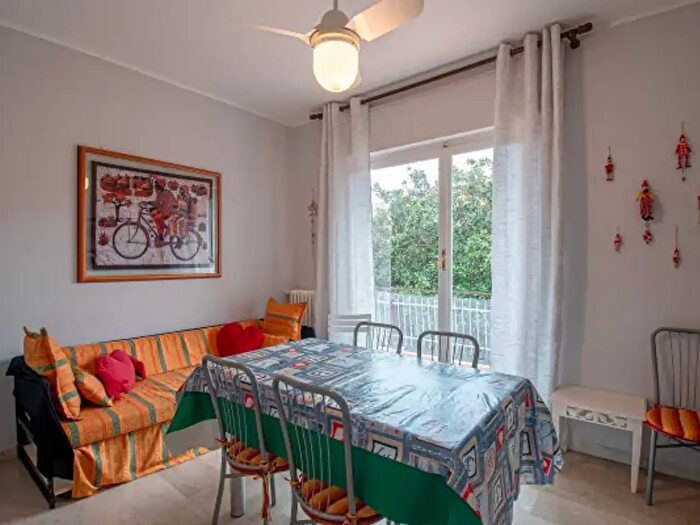 Appartamento trilocale in vendita in Via degli Eucaliptus, Bordighera