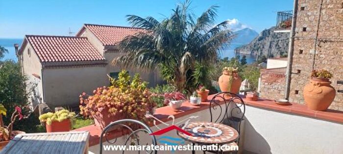 Appartamento trilocale in vendita in Strada Statale Tirrena Inferiore, Maratea