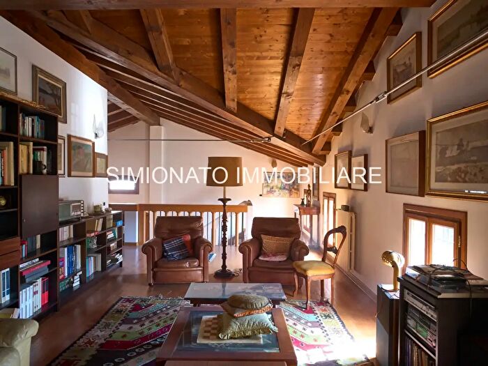 Casa trilocale in vendita in Via Perugino, Mirano