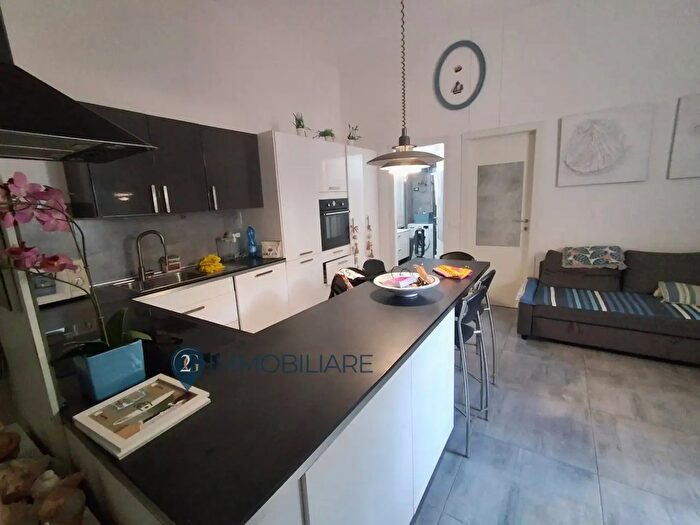 Appartamento quadrilocale in vendita in Via Litoraneo, Sarzana