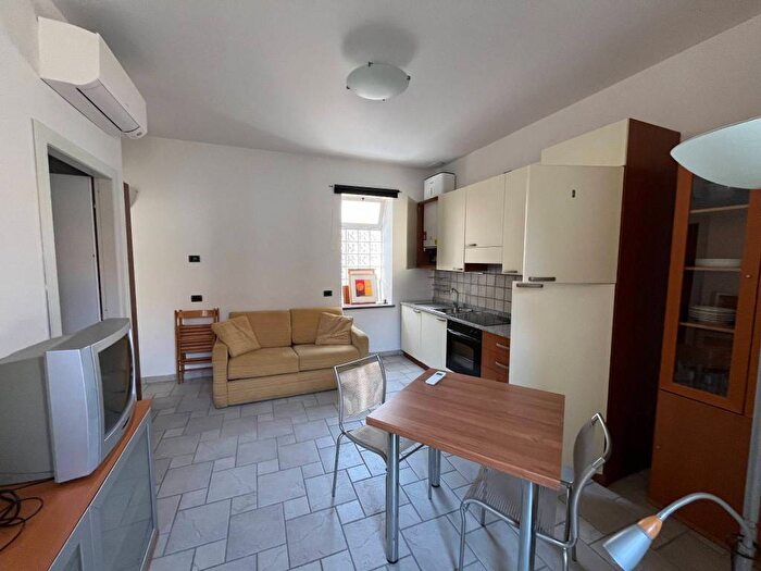 Appartamento monolocale in affitto in Via Fratelli Rosselli, Centro Storico, Novara