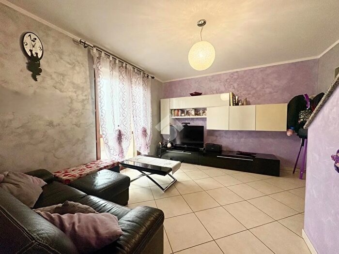 Appartamento trilocale in vendita in Via Pirandello, La Loggia