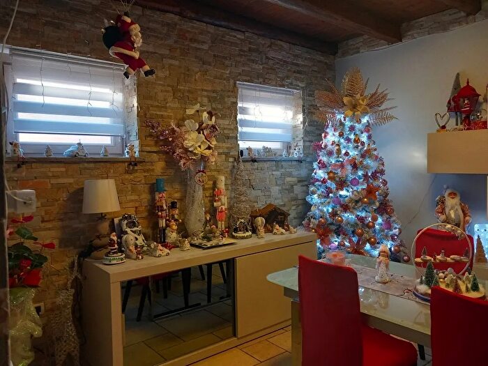 Casa con 10 locali in vendita in Monfalcone