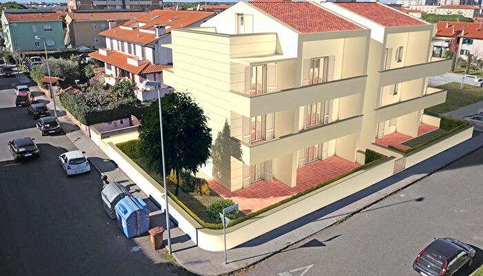 Appartamento quadrilocale in vendita in Cecina