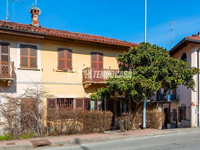 Appartamento trilocale in vendita in Strada Bussolino, Gassino Torinese