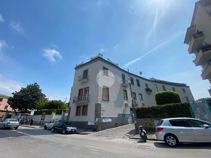 Appartamento quadrilocale in vendita in Via Alessandro Manzoni, Napoli