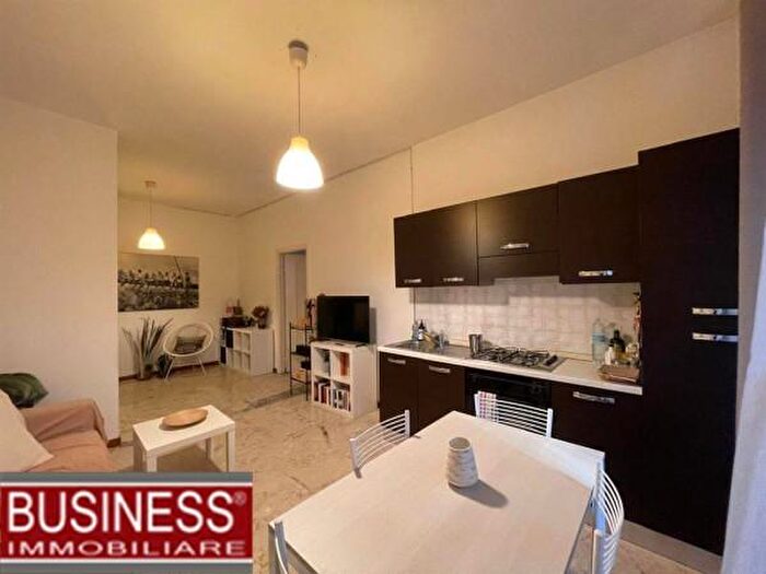 Appartamento trilocale in affitto in Via Carlo Crivelli, Milano