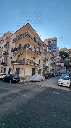 Appartamento trilocale in vendita in Messina