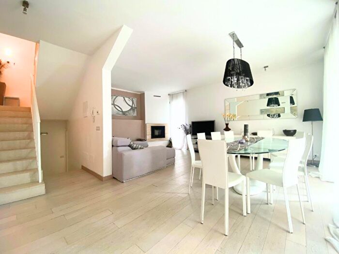 Casa con 7 locali in affitto in Cervia