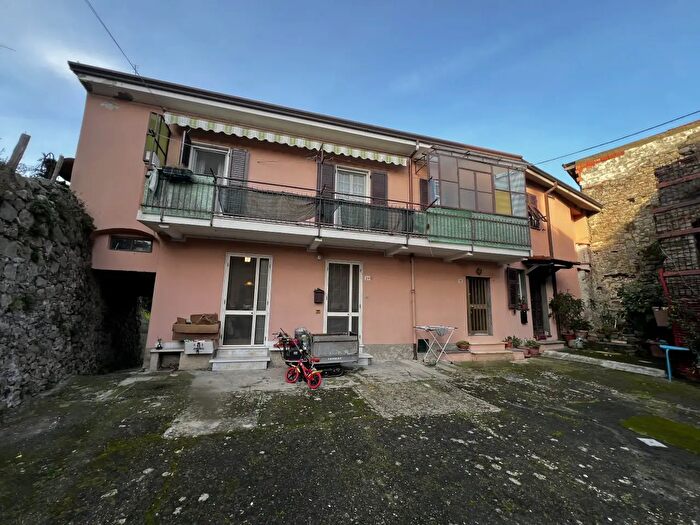 Casa con 5 locali in vendita in Via Silvio Maggiani, Vezzano Ligure