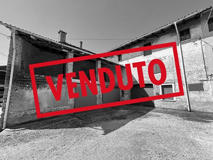 Casa con 5 locali in vendita in Via Diaz, Bertiolo