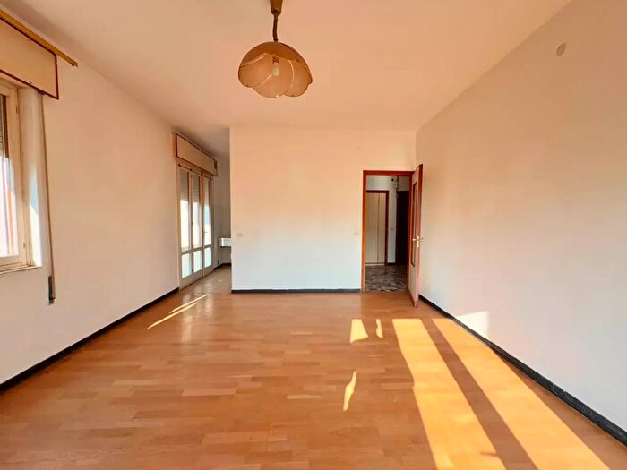 Appartamento con 6 locali in vendita in Carmignano Di Brenta