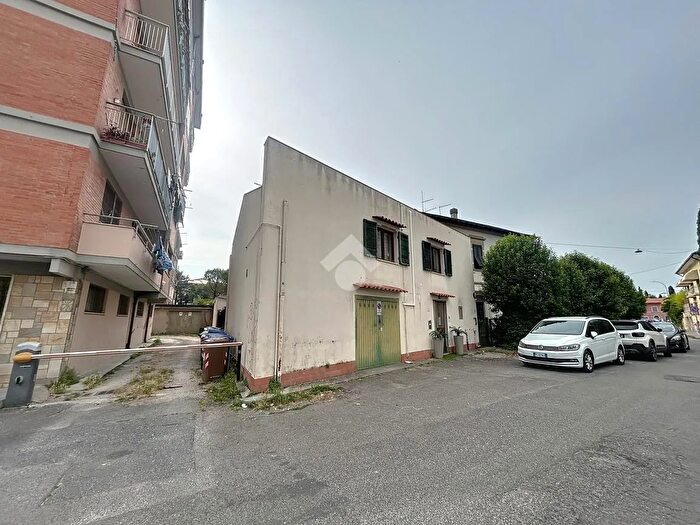 Appartamento quadrilocale in vendita in Via Giuseppe Cesare Abba, Pisa