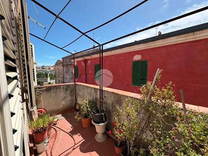 Appartamento trilocale in vendita in Via Rosello, Sassari