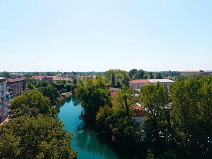 Appartamento con 5 locali in vendita in Via Lorenzo Lotto, Treviso