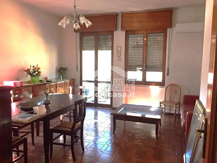 Appartamento quadrilocale in vendita in Via Battisti, Zogno