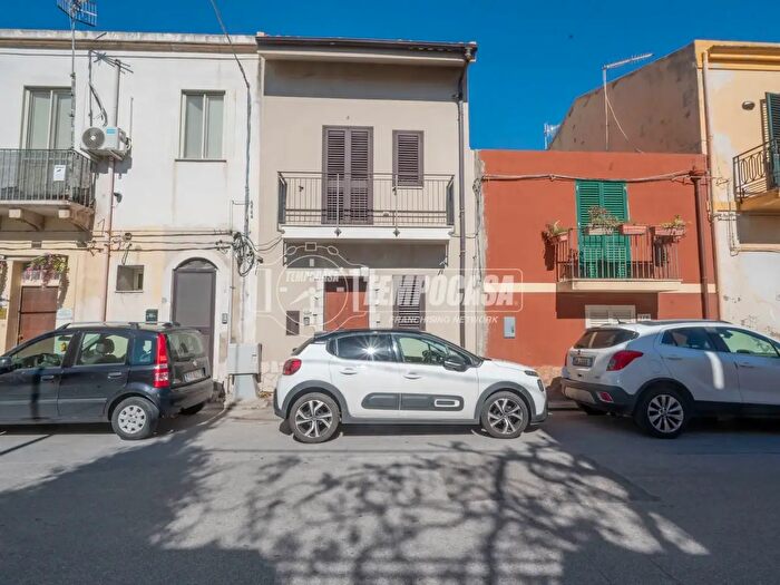 Appartamento trilocale in vendita in Località Galati Marina, Messina