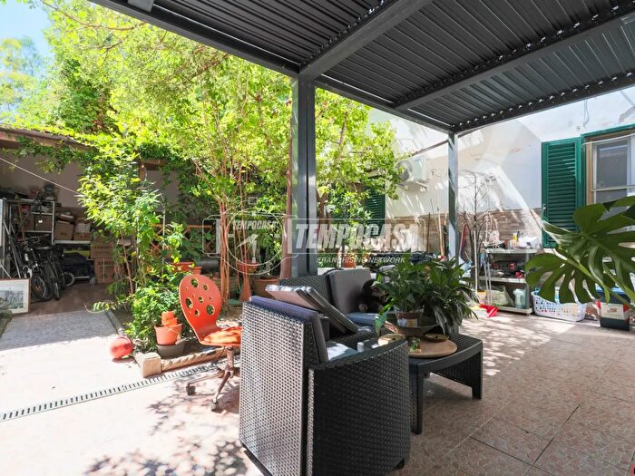 Appartamento con 6 locali in vendita in Via Roma, Livorno