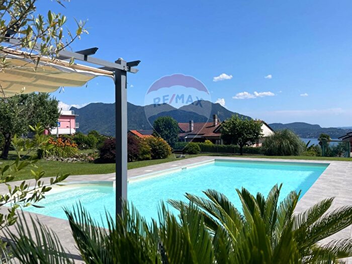 Appartamento con 5 locali in vendita in Via Nuova Intra Premeno, Arizzano