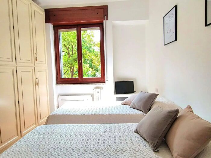 Appartamento monolocale in affitto in Via Tavazzano, Milano